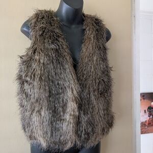 H&M Faux Fur Vest Brown and Black Size m